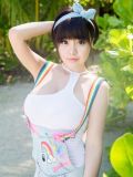 清纯美女可儿童颜巨乳性感艺术写真