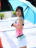 夏日白嫩美眉